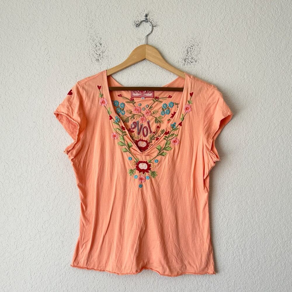 JOHNNY WAS LOS ANGELES Top Peach Love Floral Embroidered Tee Bohemian